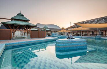 flexum-thermal-medence-teknos-szobor